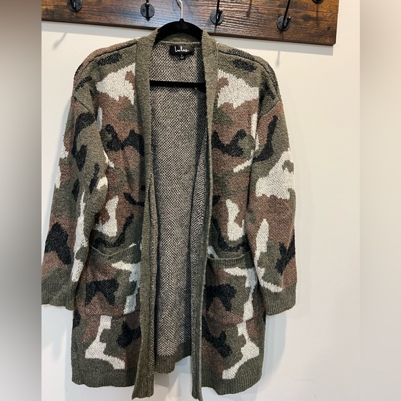Lulus Green Camo Print Knit Cardigan - Picture 3 of 10